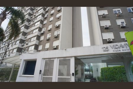 Apartamento à venda com 72m², 3 quartos e 1 vaga Apartamento à venda com 72m², 3 quartos e 1 vagaFachada e portaria