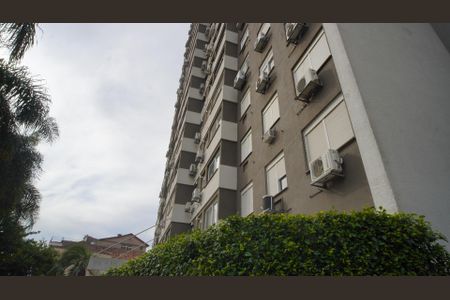 Fachada do bloco de apartamento à venda com 3 quartos, 72m² em São João, Porto Alegre