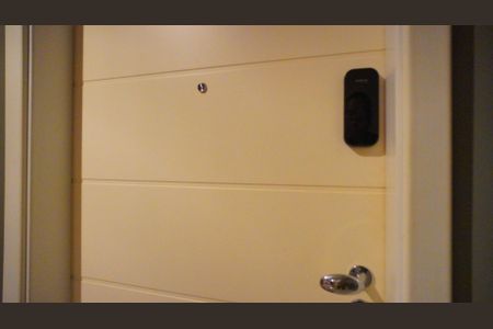 Apartamento à venda com 72m², 3 quartos e 1 vaga Apartamento à venda com 72m², 3 quartos e 1 vagaFechadura digital