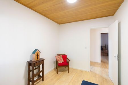 Casa à venda com 2 quartos, 77m² em Guajuviras, Canoas