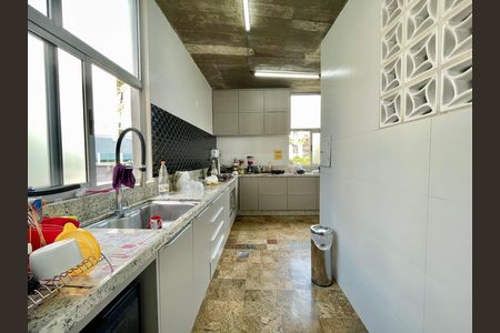 Apartamento para alugar com 182m², 3 quartos e 3 vagas