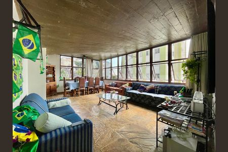 Apartamento para alugar com 3 quartos, 182m² em São Lucas, Belo Horizonte