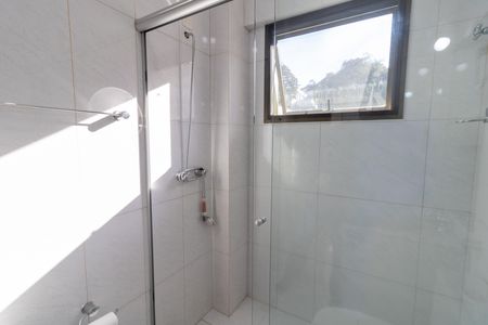 Banheiro de apartamento para alugar com 2 quartos, 104m² em Vila Assunção, Porto Alegre