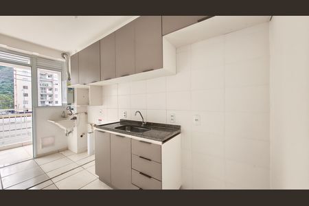 Apartamento para alugar com 75m², 3 quartos e 1 vaga Apartamento para alugar com 75m², 3 quartos e 1 vagaCozinha e Área de Serviço
