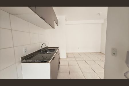 Apartamento para alugar com 75m², 3 quartos e 1 vaga Apartamento para alugar com 75m², 3 quartos e 1 vagaCozinha e Área de Serviço