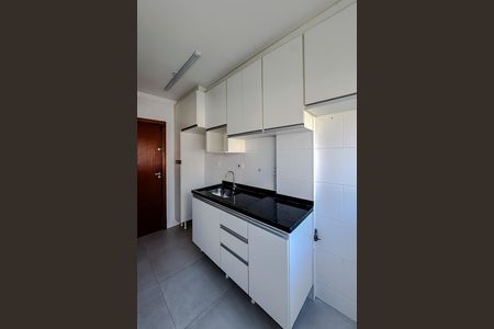 Apartamento para alugar com 72m², 2 quartos e 1 vaga Apartamento para alugar com 72m², 2 quartos e 1 vagaCozinha e Área de Serviço