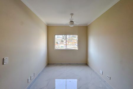 Apartamento para alugar com 72m², 2 quartos e 1 vaga Apartamento para alugar com 72m², 2 quartos e 1 vagaSala