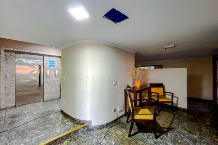 Apartamento para alugar com 72m², 2 quartos e 1 vagaÁrea comum