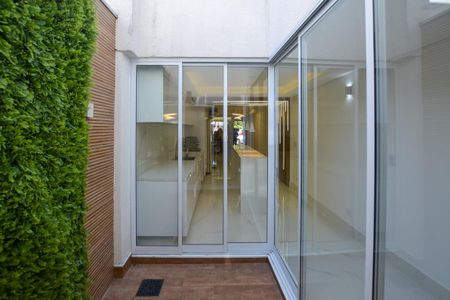 Casa de condomínio para alugar com 180m², 3 quartos e 1 vaga Casa de condomínio para alugar com 180m², 3 quartos e 1 vagaESTUFA / JARDIM