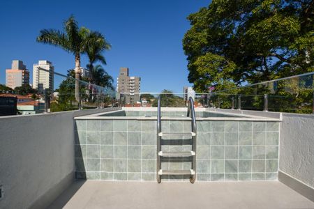 PISCINA de casa de condomínio para alugar com 3 quartos, 180m² em Jardim Trussardi, São Paulo