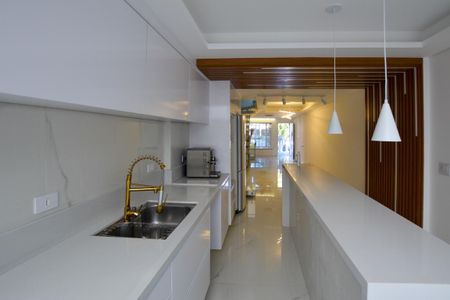 Casa de condomínio para alugar com 180m², 3 quartos e 1 vaga Casa de condomínio para alugar com 180m², 3 quartos e 1 vagaCOZINHA