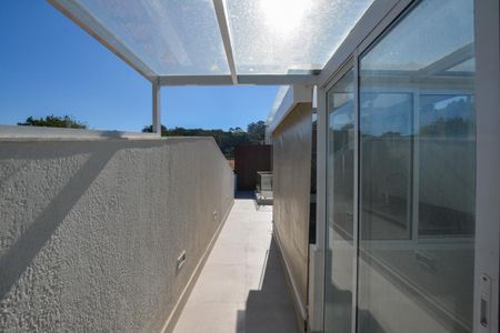 Casa de condomínio para alugar com 180m², 3 quartos e 1 vaga Casa de condomínio para alugar com 180m², 3 quartos e 1 vagaROOFTOP