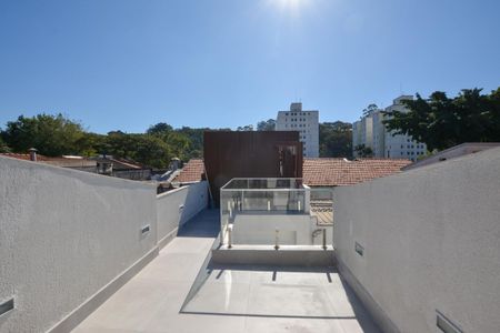 Casa de condomínio para alugar com 180m², 3 quartos e 1 vaga Casa de condomínio para alugar com 180m², 3 quartos e 1 vagaROOFTOP