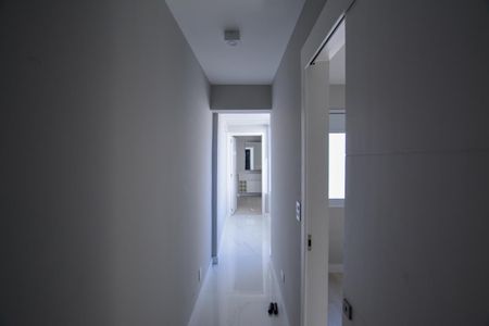 Casa de condomínio para alugar com 180m², 3 quartos e 1 vaga Casa de condomínio para alugar com 180m², 3 quartos e 1 vagaCORREDOR