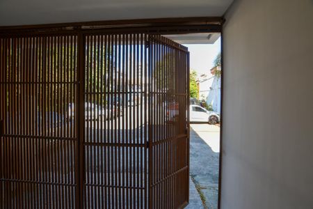 Casa de condomínio para alugar com 180m², 3 quartos e 1 vaga Casa de condomínio para alugar com 180m², 3 quartos e 1 vagaFRENTE