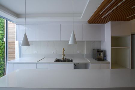 Casa de condomínio para alugar com 180m², 3 quartos e 1 vaga Casa de condomínio para alugar com 180m², 3 quartos e 1 vagaCOZINHA