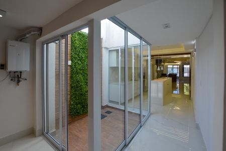Casa de condomínio para alugar com 180m², 3 quartos e 1 vaga Casa de condomínio para alugar com 180m², 3 quartos e 1 vagaESTUFA / JARDIM