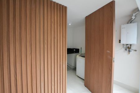 AREA DE SERVIÇO de casa de condomínio para alugar com 3 quartos, 180m² em Jardim Trussardi, São Paulo