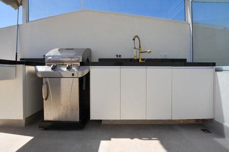 Casa de condomínio para alugar com 180m², 3 quartos e 1 vaga Casa de condomínio para alugar com 180m², 3 quartos e 1 vagaCHURRASQUEIRA