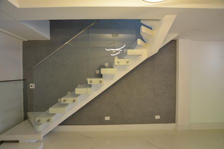 Casa de condomínio para alugar com 180m², 3 quartos e 1 vaga Casa de condomínio para alugar com 180m², 3 quartos e 1 vagaSALA