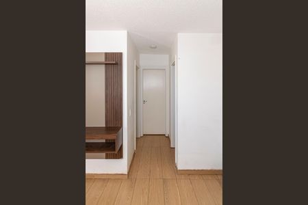 Sala de apartamento para alugar com 2 quartos, 45m² em Ramos, Rio de Janeiro