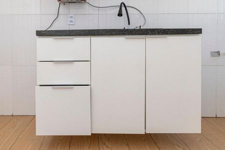 Apartamento para alugar com 45m², 2 quartos e 1 vaga Apartamento para alugar com 45m², 2 quartos e 1 vagaCozinha - Armários