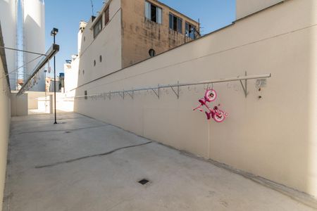 Apartamento para alugar com 45m², 2 quartos e 1 vaga Apartamento para alugar com 45m², 2 quartos e 1 vagaÁrea comum - Bicicletário