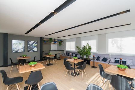 Apartamento para alugar com 45m², 2 quartos e 1 vaga Apartamento para alugar com 45m², 2 quartos e 1 vagaÁrea comum - Salão de festas