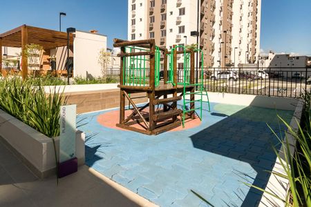 Apartamento para alugar com 45m², 2 quartos e 1 vaga Apartamento para alugar com 45m², 2 quartos e 1 vagaÁrea comum - Playground