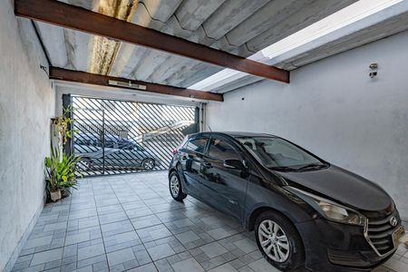 Garagem de casa à venda com 2 quartos, 208m² em Vila Arapua, São Paulo