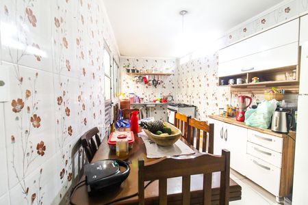 Casa para alugar com 125m², 2 quartos e 2 vagas Casa para alugar com 125m², 2 quartos e 2 vagasCozinha