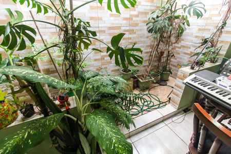 Casa para alugar com 125m², 2 quartos e 2 vagas Casa para alugar com 125m², 2 quartos e 2 vagasSala - Jardim de Inverno