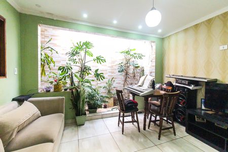 Sala de casa para alugar com 2 quartos, 125m² em Vila Taquari, São Paulo