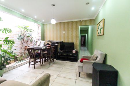Sala de casa para alugar com 2 quartos, 125m² em Vila Taquari, São Paulo