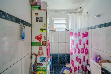 Casa à venda com 105m², 3 quartos e 3 vagas Casa à venda com 105m², 3 quartos e 3 vagasCasa 2 - Banheiro