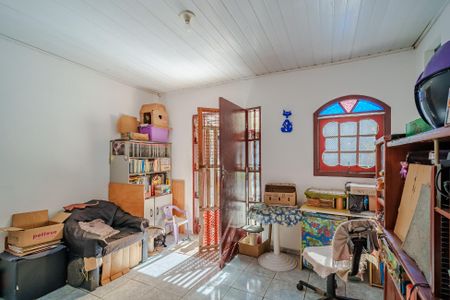 Casa à venda com 105m², 3 quartos e 3 vagas Casa à venda com 105m², 3 quartos e 3 vagasCasa 2- Sala