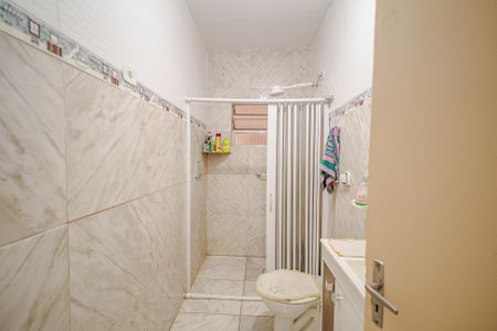Casa à venda com 105m², 3 quartos e 3 vagas Casa à venda com 105m², 3 quartos e 3 vagasBanheiro 1