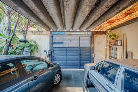 Casa à venda com 105m², 3 quartos e 3 vagas Casa à venda com 105m², 3 quartos e 3 vagasGaragem