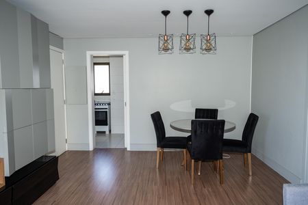 Apartamento à venda com 123m², 3 quartos e 2 vagas Apartamento à venda com 123m², 3 quartos e 2 vagasSala