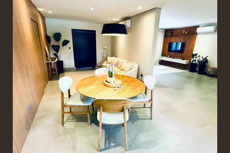 Casa à venda com 3 quartos, 330m² em Jardim Tereza Cristina, Jundiaí