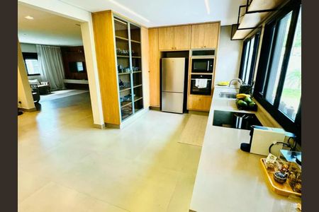 Casa à venda com 3 quartos, 330m² em Jardim Tereza Cristina, Jundiaí