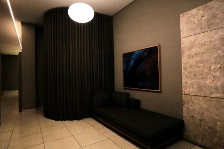 Apartamento para alugar com 77m², 1 quarto e 1 vaga Apartamento para alugar com 77m², 1 quarto e 1 vagaHall