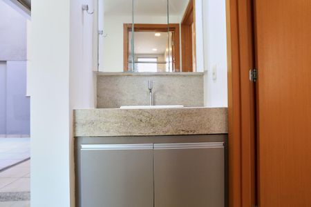 Banheiro de apartamento para alugar com 1 quarto, 77m² em Centro, Belo Horizonte