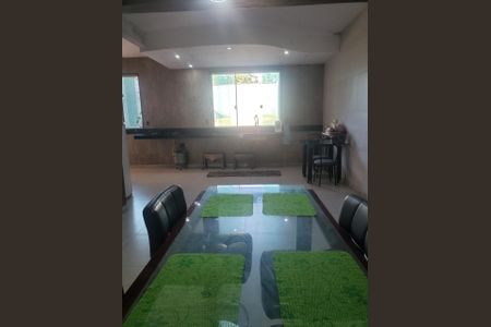 Casa à venda com 5 quartos, 200m² em Trevo, Belo Horizonte