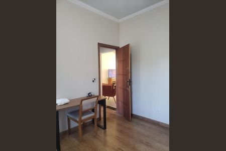 Casa à venda com 5 quartos, 200m² em Trevo, Belo Horizonte