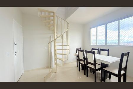 Apartamento à venda com 100m², 2 quartos e 1 vaga