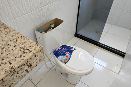 Casa para alugar com 72m², 2 quartos e 1 vaga Casa para alugar com 72m², 2 quartos e 1 vagaBanheiro do Quarto 2