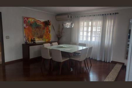 Casa à venda com 6 quartos, 500m² em Jardim Sao Bento, São Paulo