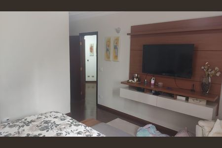 Casa à venda com 6 quartos, 500m² em Jardim Sao Bento, São Paulo