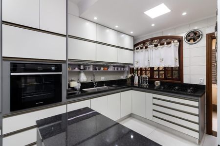 Casa à venda com 3 quartos, 223m² em Jardim Virginia Bianca, São Paulo